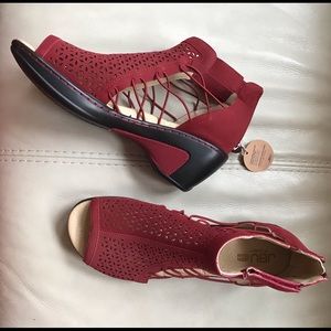 JBU Women’s Nelly Wedge Sandal Red 11m US